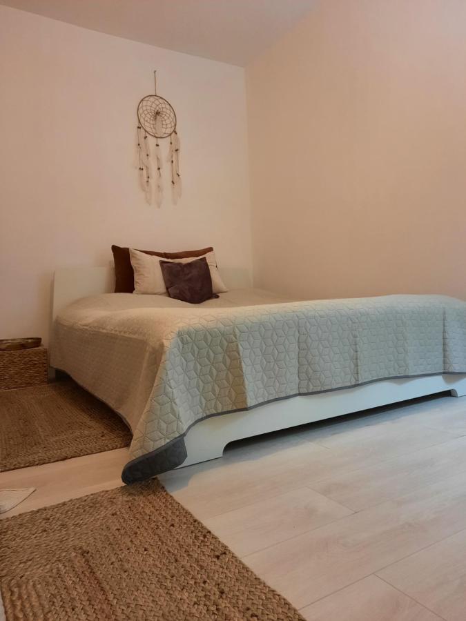 Cocooning In A Lovely Mountain Suite - Two Azuga Bagian luar foto