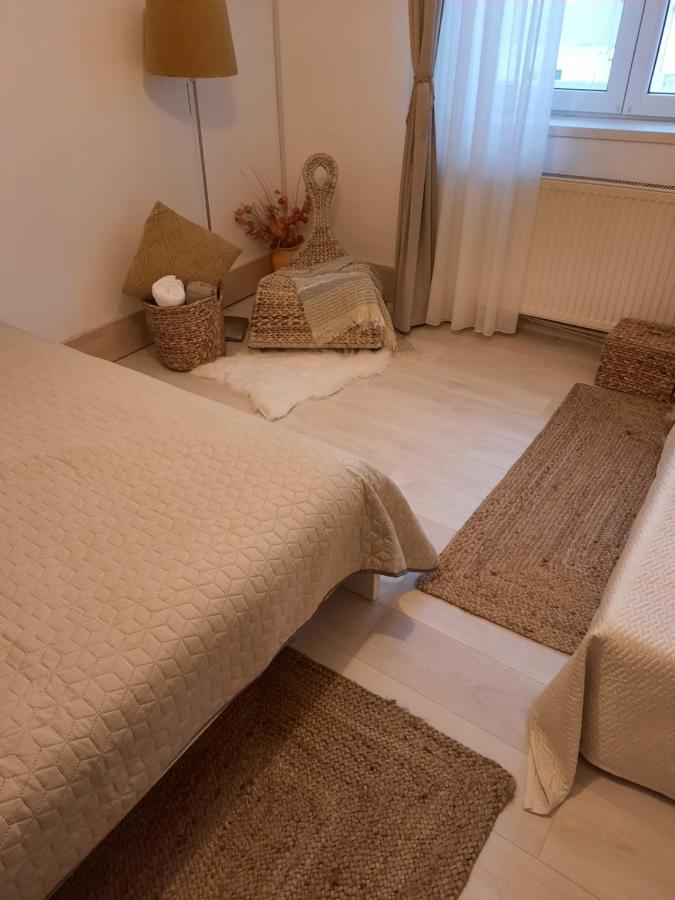 Cocooning In A Lovely Mountain Suite - Two Azuga Bagian luar foto